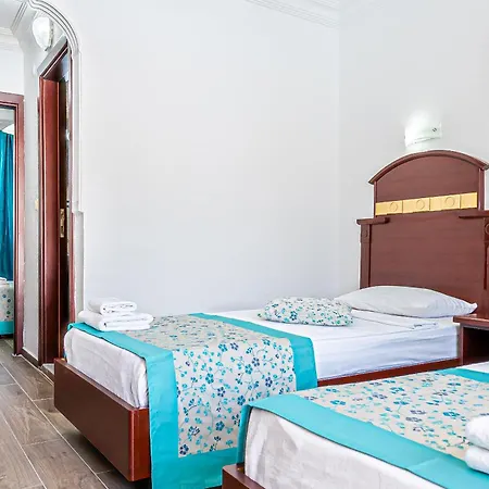 Hotel Sunberk Side