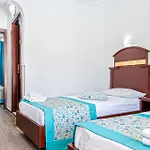 Hotel Sunberk Side